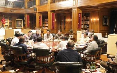 Prabowo Gelar Ratas Perekonomian di Hambalang, Setkab: Bahas Soal Energi hingga Giant Sea Wall
