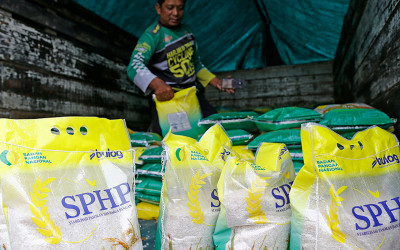 Bulog Salurkan Hampir 400 Ribu Ton Beras SPHP, Inflasi Daerah Turun Signifikan