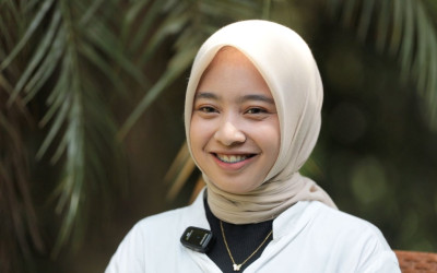 Anak Nelayan Jadi Ahli Gizi MBG: Sosok Alya di Balik Ribuan Porsi Makanan Sehat