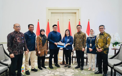 Menlu Sugiono Serahkan Hak Ahli Waris Zetro Leonardo Purba, Tegaskan Komitmen Dukungan untuk Keluarga