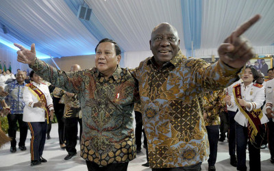 Momen Presiden Afsel dan Presiden Brasil Kompak Kenakan Batik Indoenesia dalam Jamuan Istana Merdeka