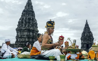 Upacara Abhiseka Candi Prambanan 2025