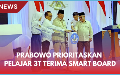 Prabowo Prioritaskan Pelajar 3T Terima Smart Board
