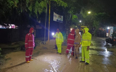 Kota Sibolga Tapteng Dilanda Bencana Banjir dan Longsor: Telekomunikasi Terputus, Satu Keluarga Jadi Korban