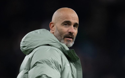 Chelsea Pecat Pelatih Enzo Maresca