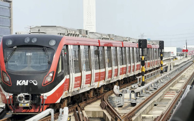 Heboh Gangguan Sistem Kelistrikan LRT, Komisi V DPR RI akan Panggil Direktur LRT Jabodetabek