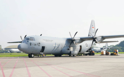 Pesawat Bantuan Logistik yang Ditugaskan Presiden Prabowo Mendarat di 3 Provinsi Terdampak
