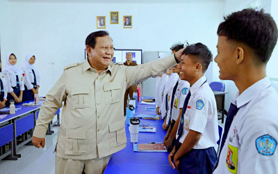 Presiden Prabowo Paparkan Prestasi Program MBG: Jangan Puas Dulu, Sasaran Kita 82,9 Juta!