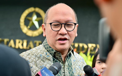 Rosan Roeslani Tegaskan Pemerintah Hadir Selesaikan Polemik Utang Proyek Kereta Cepat Whoosh