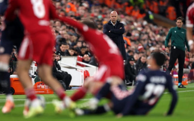 Liverpool Tampil Buruk, Arne Slot Tepis Posisinya Terancam