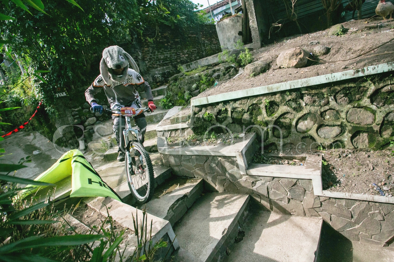 [astakom/str-Panji Arkananta]