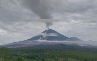 Update Pengamatan Gunung Semeru Hari Ini: Terjadi Gempa Erupsi Sebanyak 45 kali dalam 6 Jam