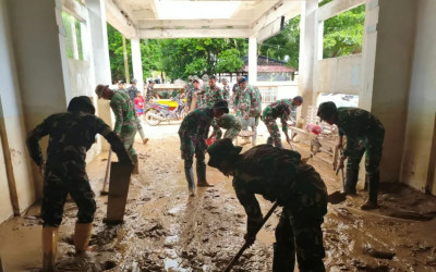 Pembersihan Lumpur di Aceh dan Sumbar Dipercepat, Akses Logistik Berangsur Membaik