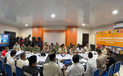 Dadakan Rapat Kabinet di Aceh, Presiden Prabowo: Gercep Penanganan Pasca Banjir Sumatera!