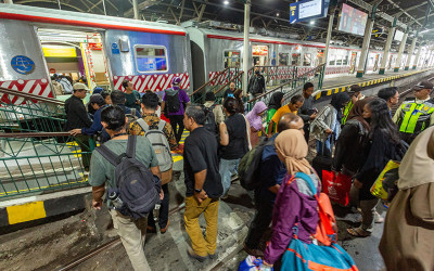Sambut Tahun Baru 2026: Hotel- Hoter Full, 10 Juta Orang Healing! Kereta Api Jadi Moda Terfavorit