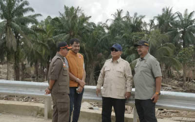 Momen Presiden Prabowo Angkat Jempol untuk Mualem, Apresiasi Kolaborasi Kinerja Gubernur Aceh!