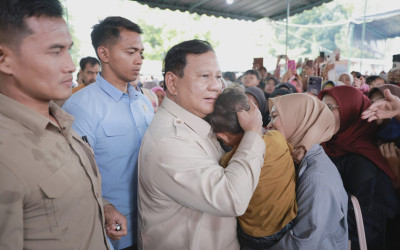 Gemess.  Bocil di Aceh Exicted Ketemu Prabowo: Makasih Pak Presiden!