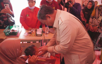 Pesan Menyentuh Presiden Prabowo Saat Jenguk Pengungsi Langkat yang Masih Struggling Pascaben: Kita adalah Keluarga!