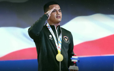 SEA Games 2025: Rizki Juniansyah Sumbang Emas dan Catat Rekor Dunia Angkat Besi