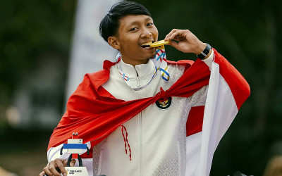 Rendy Varera Raih Emas Keenam Indonesia Cabor Sepeda Gunung SEA Games 2025