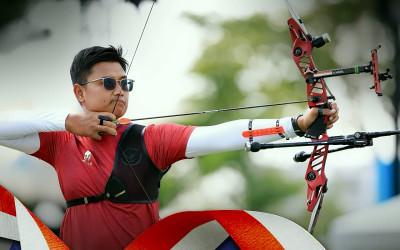 Menang Dramatis! Riau Ega Agata Salsabilla Raih Emas Panahan SEA Games 2025