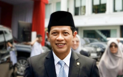 Viral Gelondongan Kayu Hanyut dalam Banjir di Sumatera, Menteri LH Panggil 8 Perusahaan!