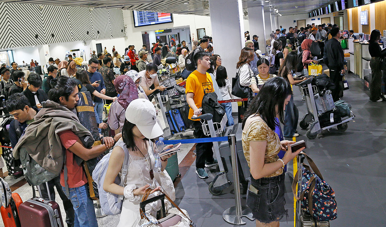 Agar momentum aktifitas ekonomi terus terjaga, Pemerintah menargetkan perputaran uang yang bergerak selama liburan aktifitas-mobilitas Nataru 2025-2026 kali ini menembus Rp120 triliun. [astakom/str-Dipta Pratomo]