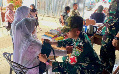 Pemulihan Pascabencana, Warga Sumut Bersyukur Layanan Dokter TNI Beri Pengobatan Gratis