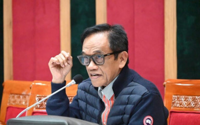 Komisi X DPR Dorong Pemerintah Prioritaskan Pengangkatan Guru Honorer Jadi ASN