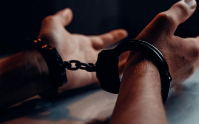 Suami Jadi Tersangka Usai Bela Istri dari Jambret: Ini Kronologi Kejadian dan Penetapannya
