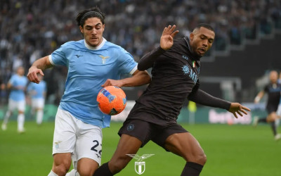Napoli Menang 2–0 di Markas Lazio, Laga Panas Diwarnai Tiga Kartu Merah