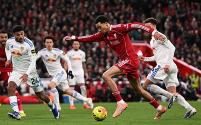 Liverpool Tertahan di Anfield, Arne Slot Akui Minim Kreativitas Serangan