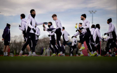 Jadwal Lengkap Liga Inggris: Duel Gengsi MU Vs City, Villa Vs Everton