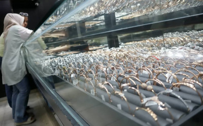 Harga Emas Catat Rekor Tertinggi