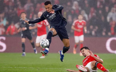 Real Madrid Dibantai Benfica 2-4, Harus Lalui Play-Off Liga Champions