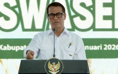 Tegas! Mentan Andi Amran Cabut 2.300 Izin Distributor Pupuk yang Main Harga