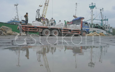 Peningkatan Angkutan Barang di Pelabuhan Tanjung Perak