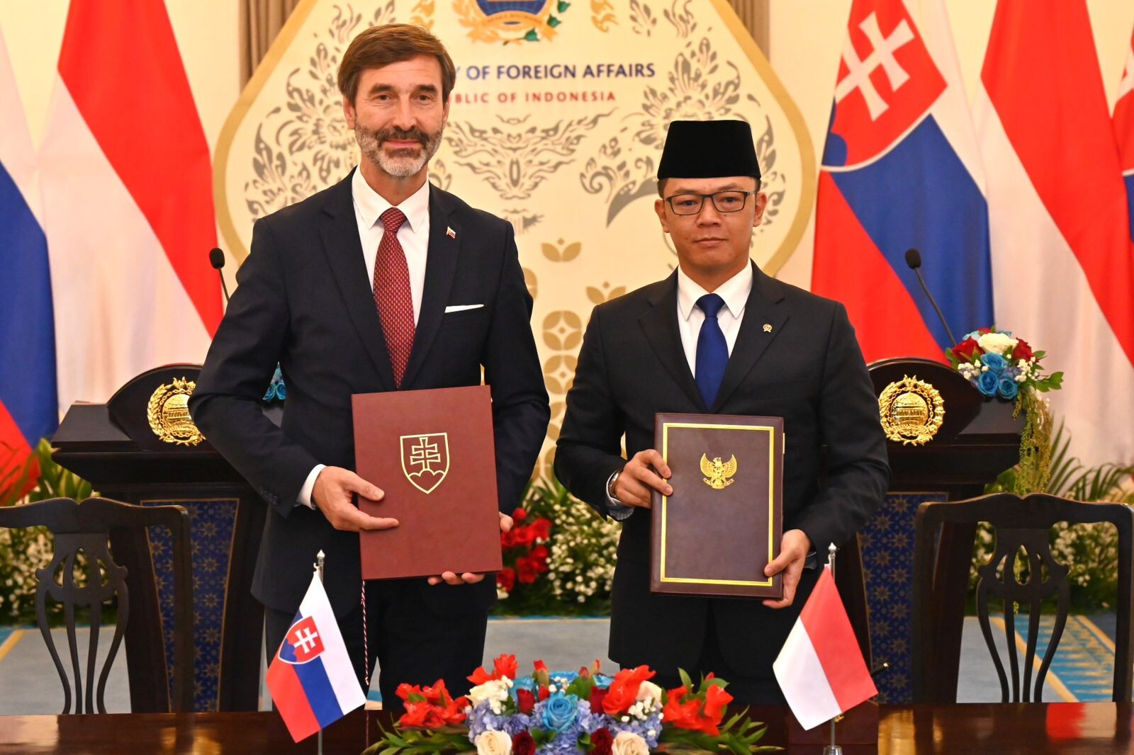 Indonesia dan Slowakia Teken Bebas Visa, Urusan Diplomatik Makin Sat-Set Tanpa Drama Birokrasi!