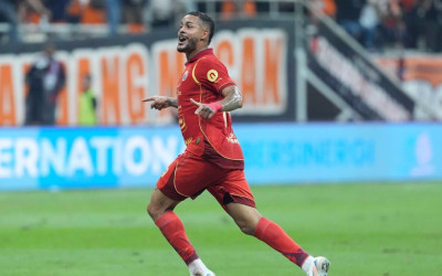 Jadwal Super League Hari Ini: Tiga Laga Sengit Warnai Malam Ramadan