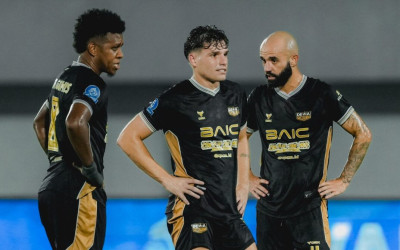 Dewa United Tumbangkan Borneo FC 2-1, Alex Martins Cetak Brace