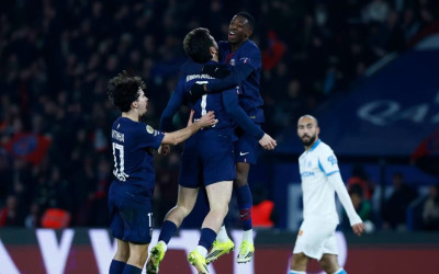PSG Gilas Marseille 5-0, Luis Enrique Puji Dembele