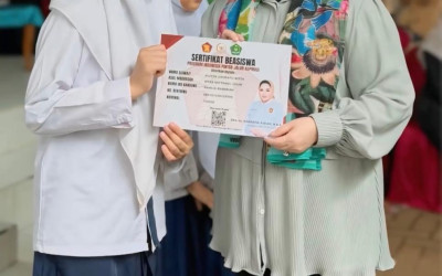 Orang Tua Siswa Puji Legislator Gerindra, Intens Salurkan Bantuan Tunai PIP Pendidikan