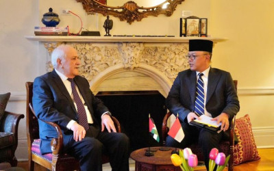 Menlu RI &amp; Palestina Bertemu, Komitmen 'Two State Solution' Makin Kencang!