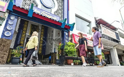 Nuansa Spiritual Masjid Siti Djirzanah Malioboro