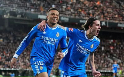 Real Madrid Taklukkan Valencia 2-0, Tempel Barcelona di Klasemen
