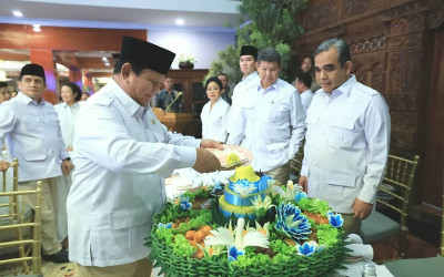Prabowo Rayakan HUT ke-18 Partai Gerindra di Kertanegara