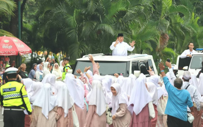 Survei: Kepuasan Kepemimpinan Prabowo hampir Sentuh 80%, lebih Tinggi dari SBY dan Jokowi Awal Memimpin