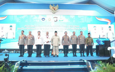Respectfull! Nama-nama Ini Terima Tanda Kehormatan Penggerak MBG dari Prabowo