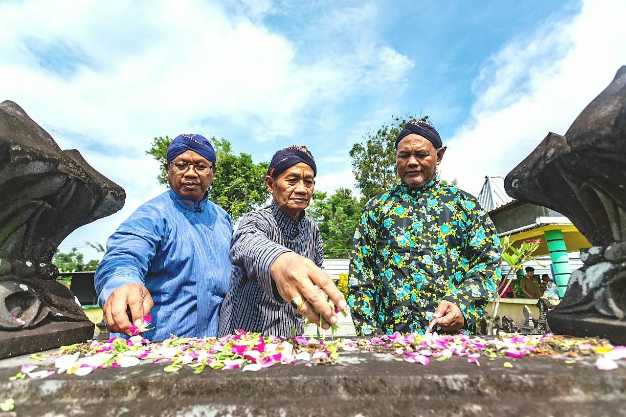 [astakom/str-Panji Arkananta]