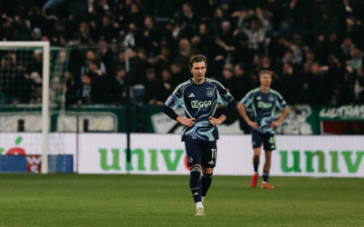 Groningen Taklukkan Ajax 3-1, Brace Zawada Bungkam Tim Maarten Paes